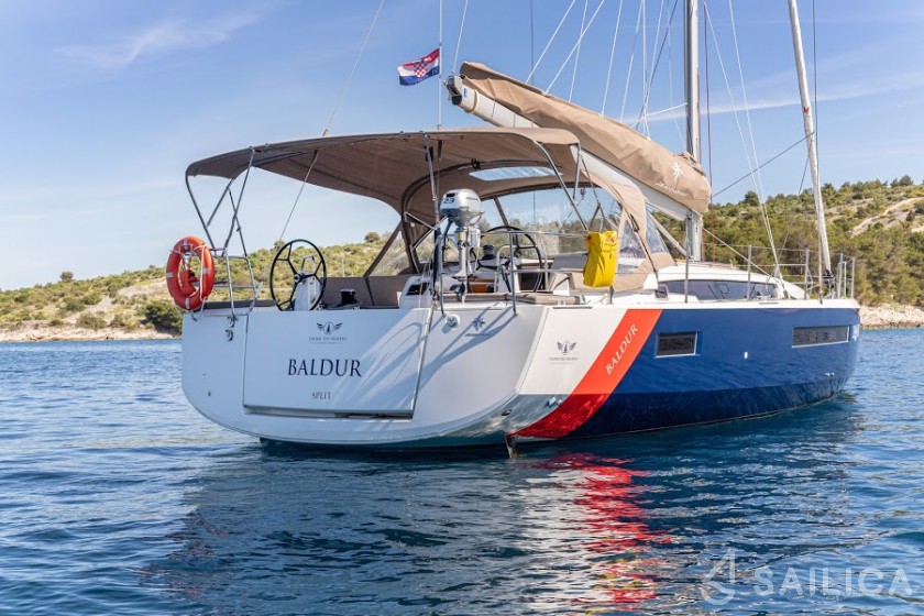 Sun Odyssey 490 - Yacht Charter Sailica
