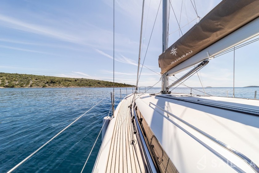 Sun Odyssey 490 - Yacht Charter Sailica