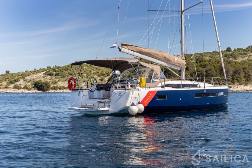 Sun Odyssey 490 - Yacht Charter Sailica