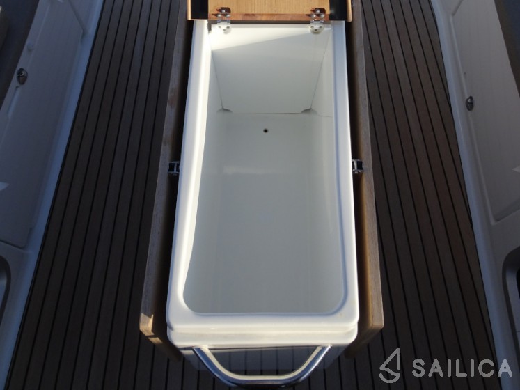 Sun Odyssey 490 - Yacht Charter Sailica