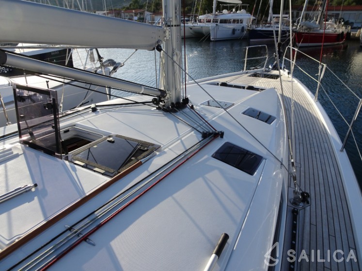 Sun Odyssey 490 - Yacht Charter Sailica