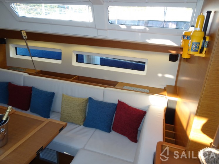 Sun Odyssey 490 - Yacht Charter Sailica