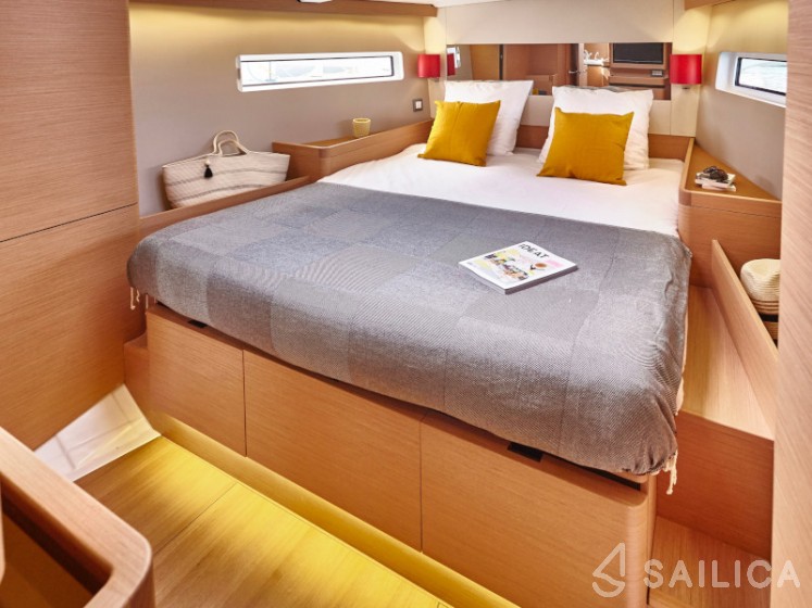 Sun Odyssey 490 - Yacht Charter Sailica