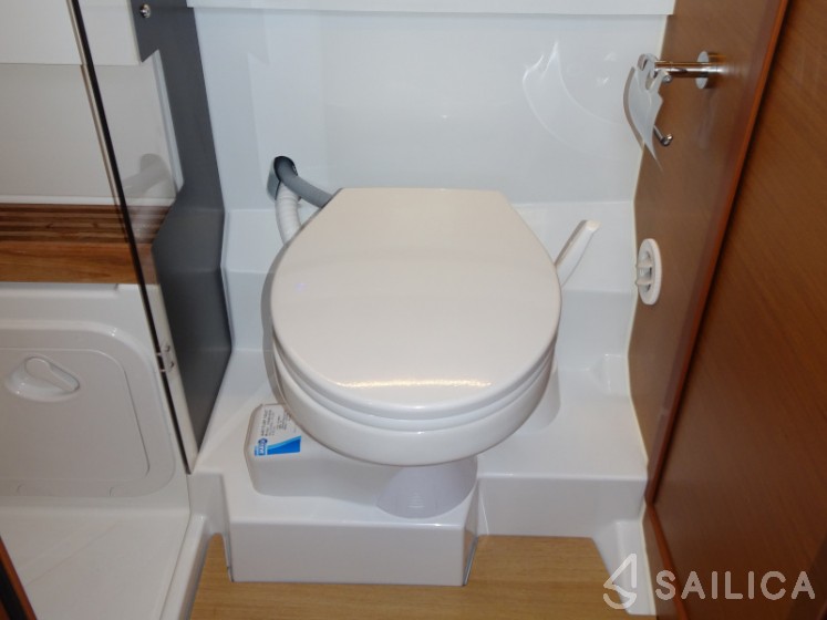 Sun Odyssey 490 - Yacht Charter Sailica