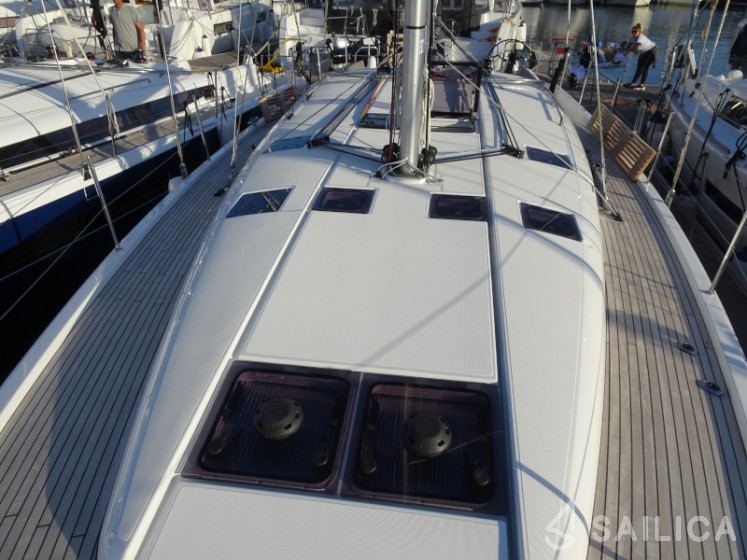 Sun Odyssey 490 - Yacht Charter Sailica