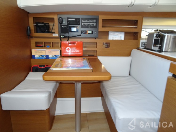 Sun Odyssey 490 - Yacht Charter Sailica