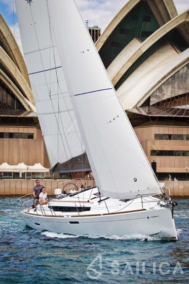 Sun Odyssey 389 - Yacht Charter Sailica