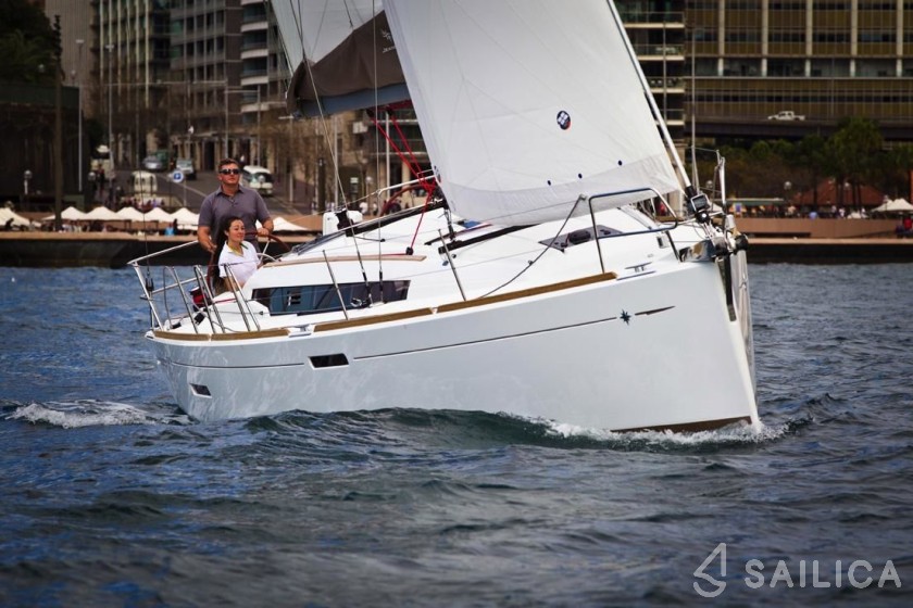 Sun Odyssey 389 - Yacht Charter Sailica
