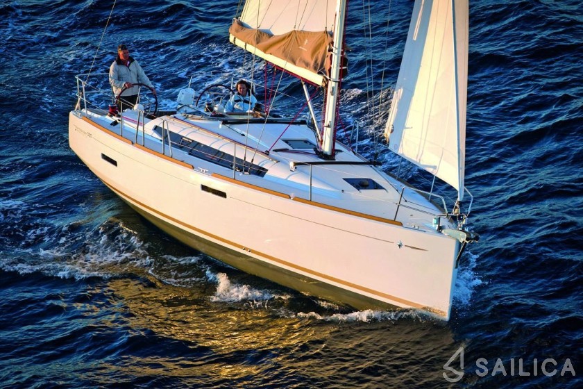 Sun Odyssey 389 - Yacht Charter Sailica