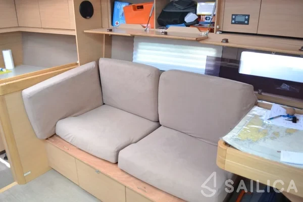 Dufour 500 GL - Yacht Charter Sailica
