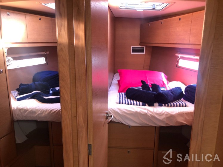Dufour 500 GL - Yacht Charter Sailica
