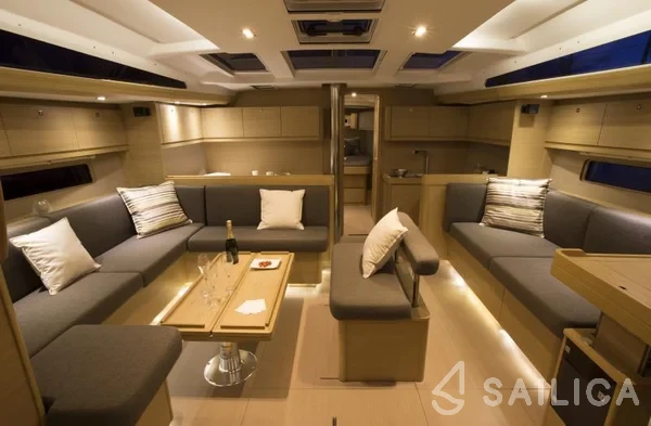 Dufour 500 GL - Yacht Charter Sailica