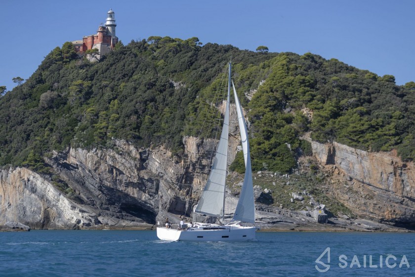 Dufour 430 - Yacht Charter Sailica