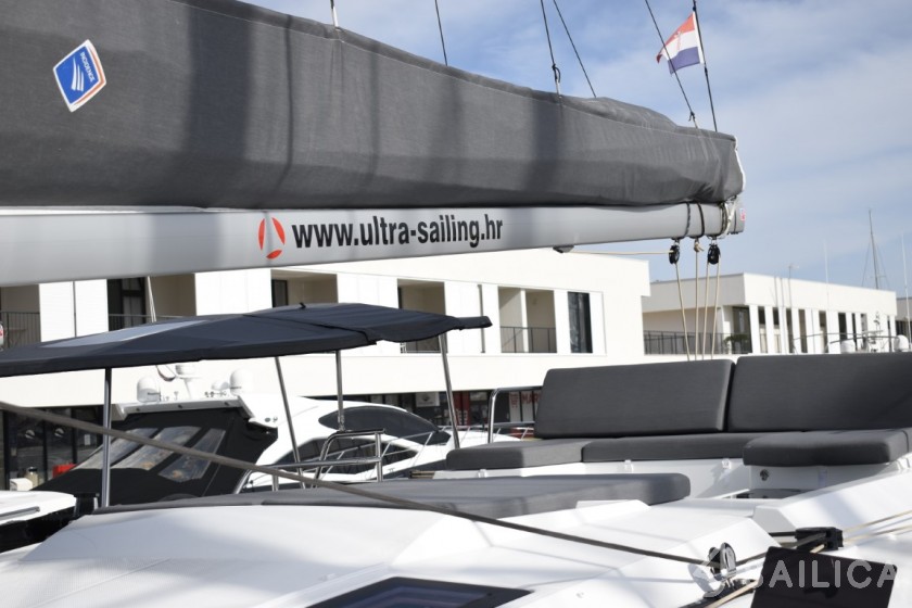 Saona 47 - Yacht Charter Sailica