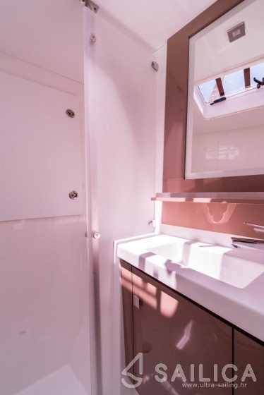 Saona 47 - Yacht Charter Sailica