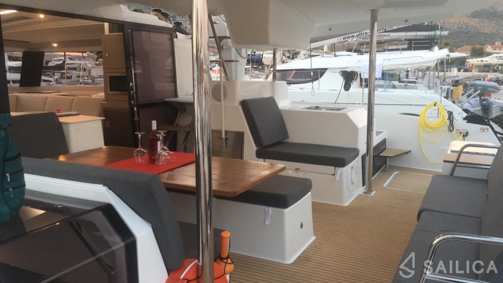 Saona 47 - Yacht Charter Sailica