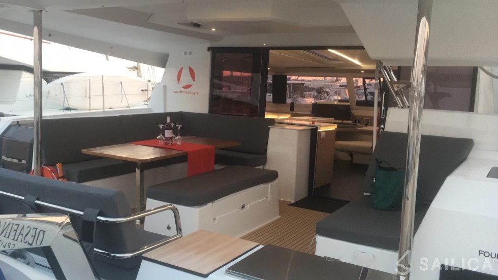 Saona 47 - Yacht Charter Sailica