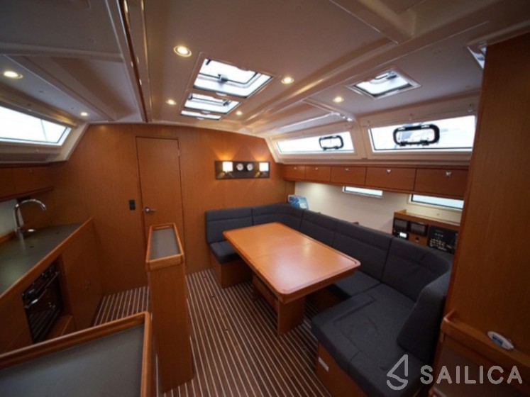 Bavaria 46 Cruiser - Yacht Charter Sailica