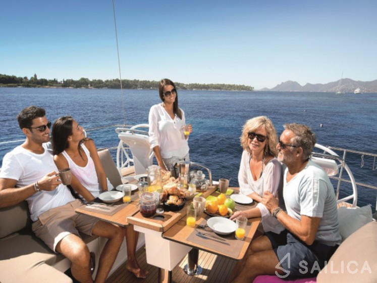 Bavaria 46 Cruiser - Yacht Charter Sailica