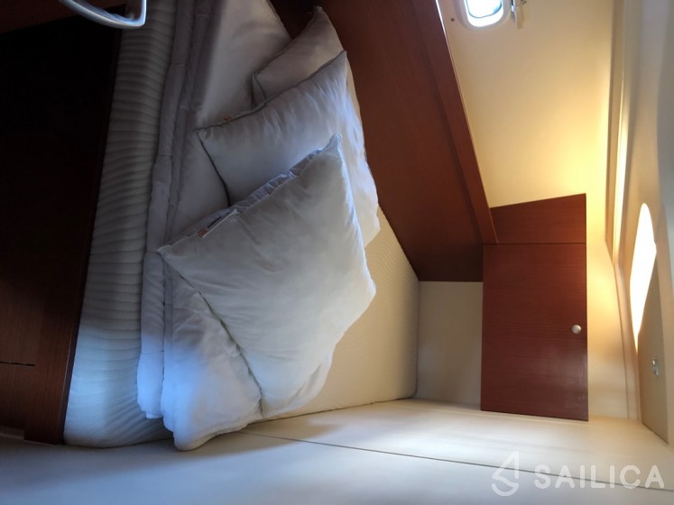 Hanse 455 - Yacht Charter Sailica