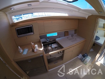 Dufour 390 Grand Large - Yacht Charter Sailica