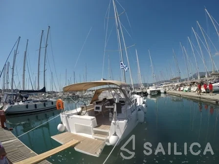 Dufour 390 Grand Large - Yacht Charter Sailica