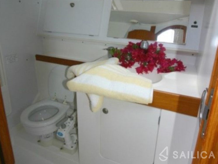 Sun Odyssey 34 - Yacht Charter Sailica