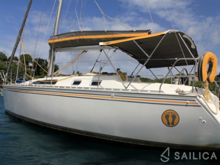 Sun Odyssey 34 - Yacht Charter Sailica