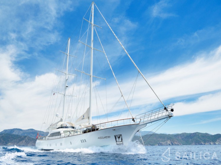 Gulet - Yacht Charter Sailica