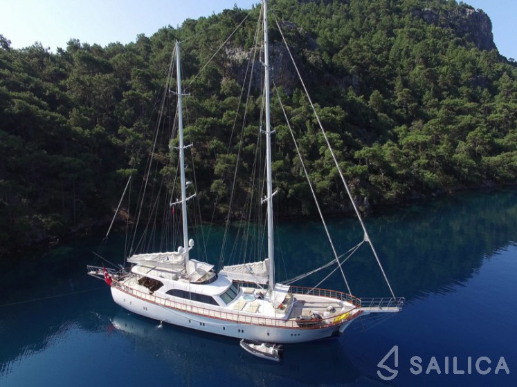 Gulet - Yacht Charter Sailica