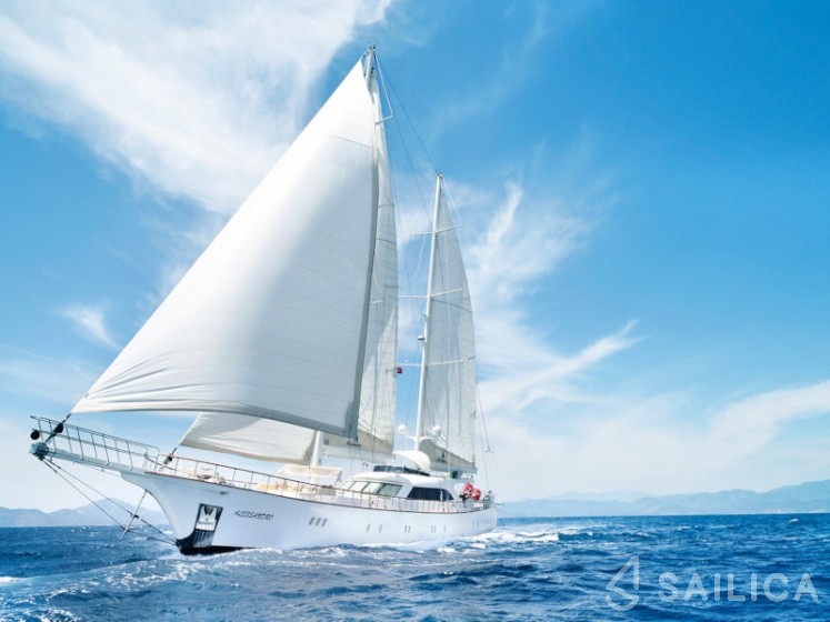 Gulet - Yacht Charter Sailica