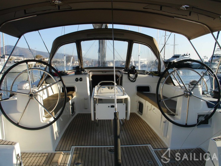 Sun Odyssey 519 - Yacht Charter Sailica