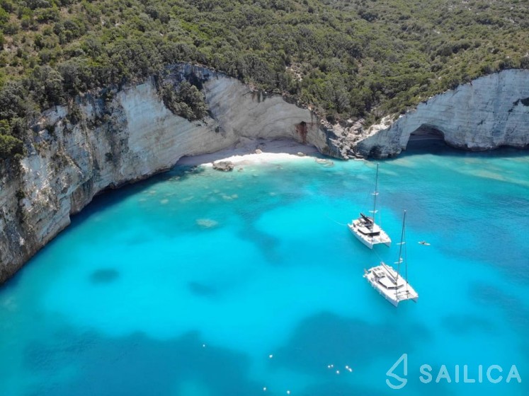 Lagoon 620 - Yacht Charter Sailica