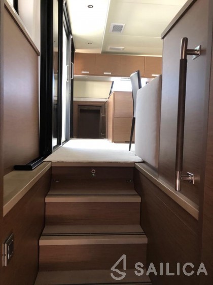 Lagoon 620 - Yacht Charter Sailica