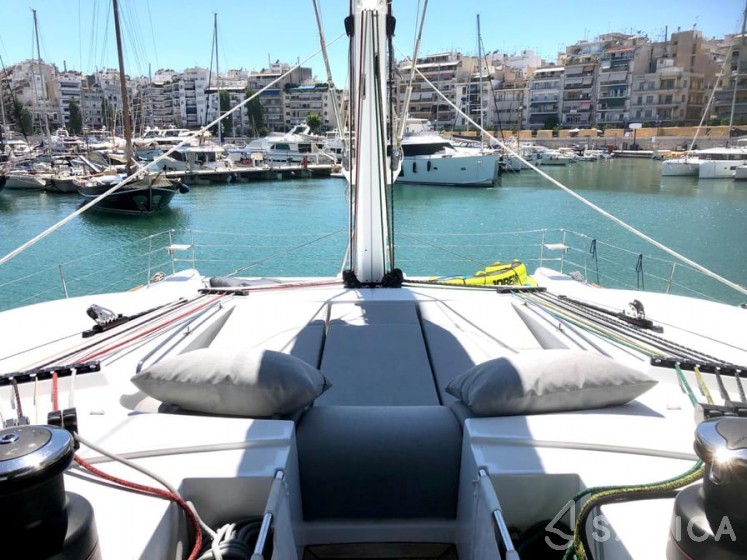 Lagoon 620 - Yacht Charter Sailica