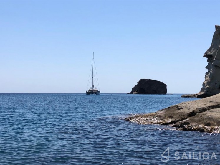 Lagoon 620 - Yacht Charter Sailica