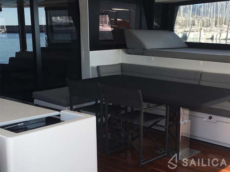 Lagoon 620 - Yacht Charter Sailica