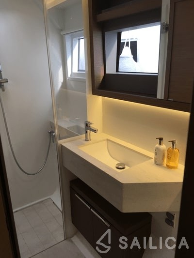 Lagoon 50 - Yacht Charter Sailica