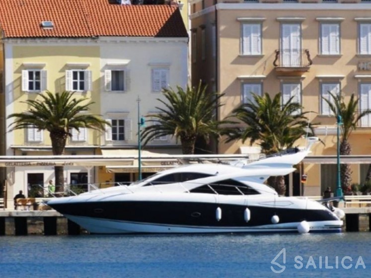 Manhattan 50 - Yacht Charter Sailica