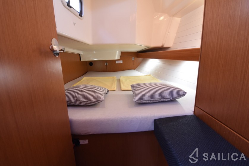 Bavaria Cruiser 34 - Yacht Charter Sailica