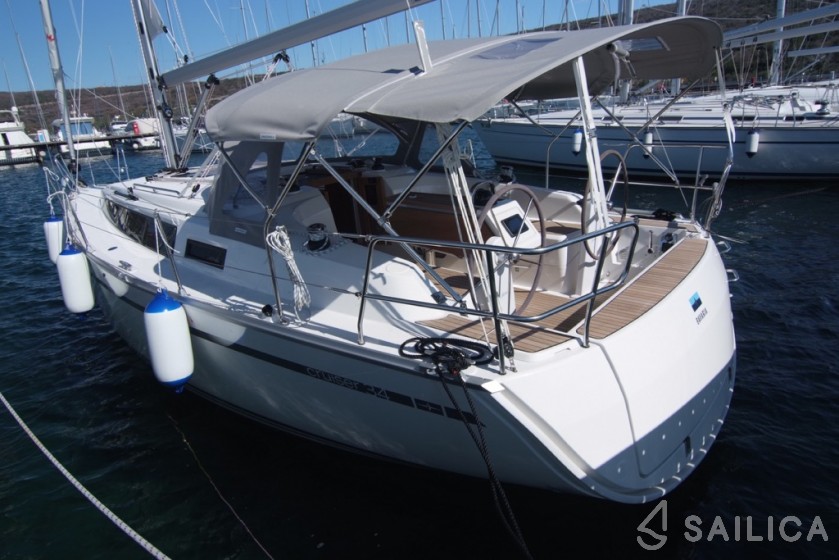 Bavaria Cruiser 34 - Yacht Charter Sailica