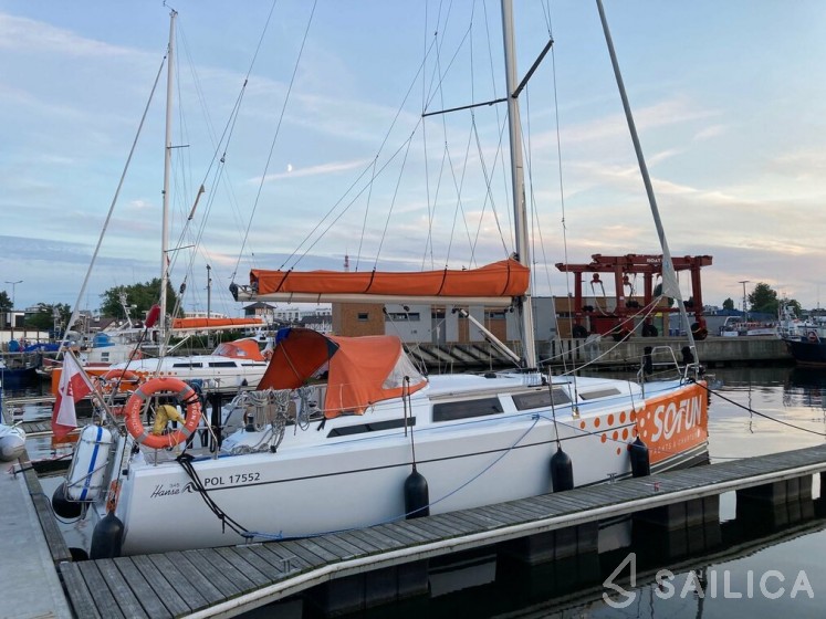 Hanse 345 - Yacht Charter Sailica
