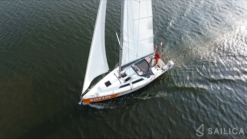 Hanse 345 - Yacht Charter Sailica