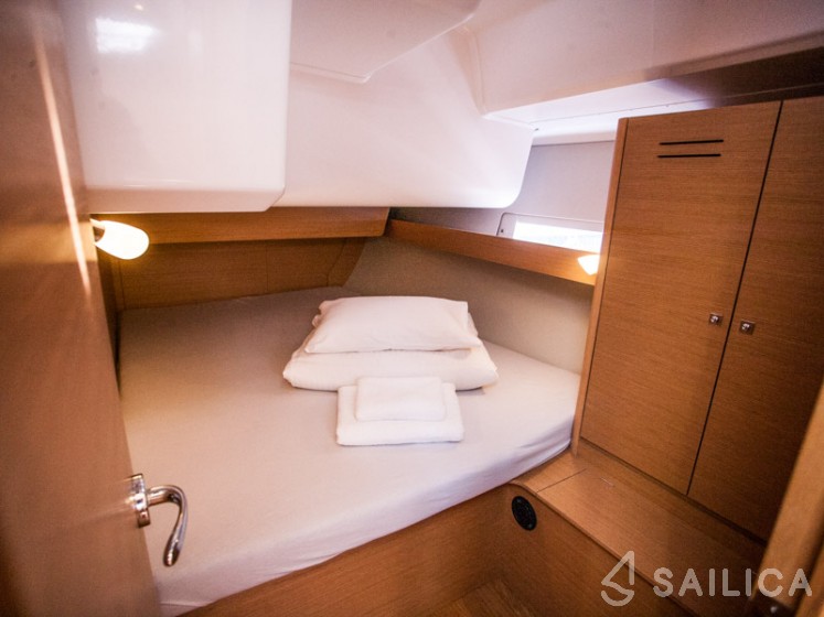 Dufour 460 Grand Large - Yacht Charter Sailica