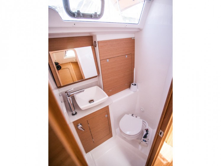 Dufour 460 Grand Large - Yacht Charter Sailica