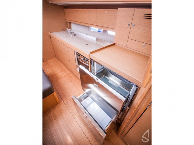 Dufour 460 Grand Large - Yacht Charter Sailica