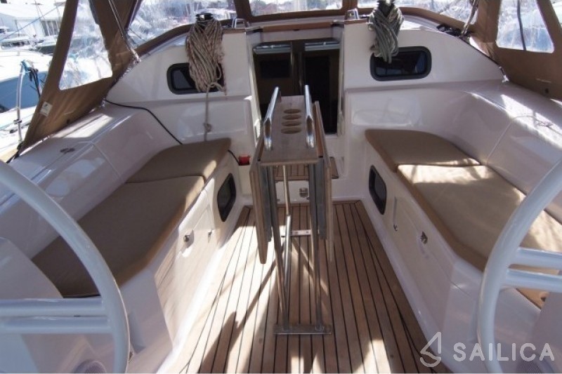 Elan 40 Impression - Yacht Charter Sailica