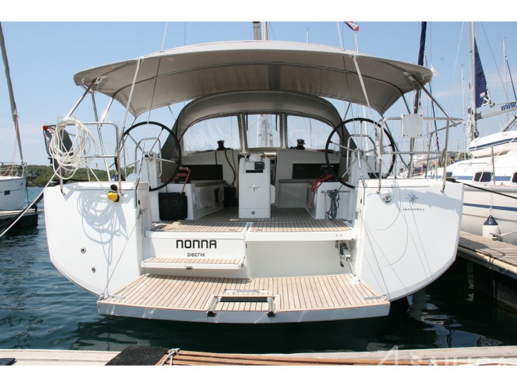 Sun Odyssey 490 - Yacht Charter Sailica