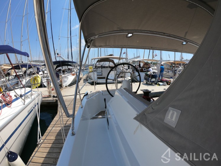 Sun Odyssey 490 - Yacht Charter Sailica