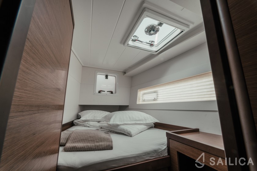 Lagoon 40 - Yacht Charter Sailica